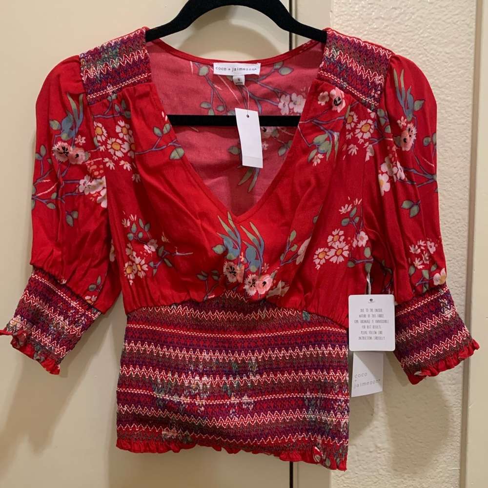NWT Floral print top with scrunch waistline